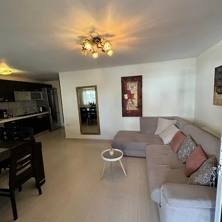 Appartement Christinas Deluxe Néa Péramos