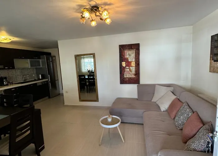 Lägenhet Christinas Deluxe Néa Péramos