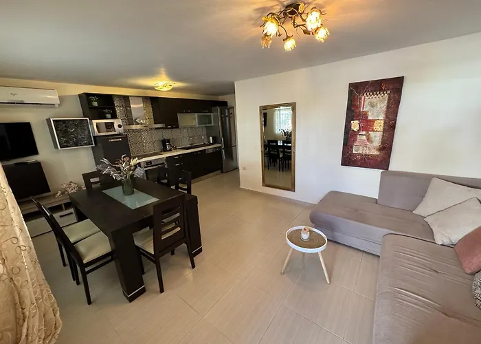 Christinas Deluxe Lägenhet *